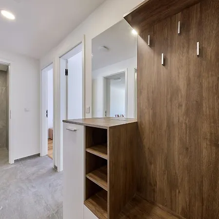 Trendy Mountain Terrace Retreat By Interhome Διαμέρισμα *